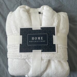 NWT, Brand New 100% Cotton White Bath Robe